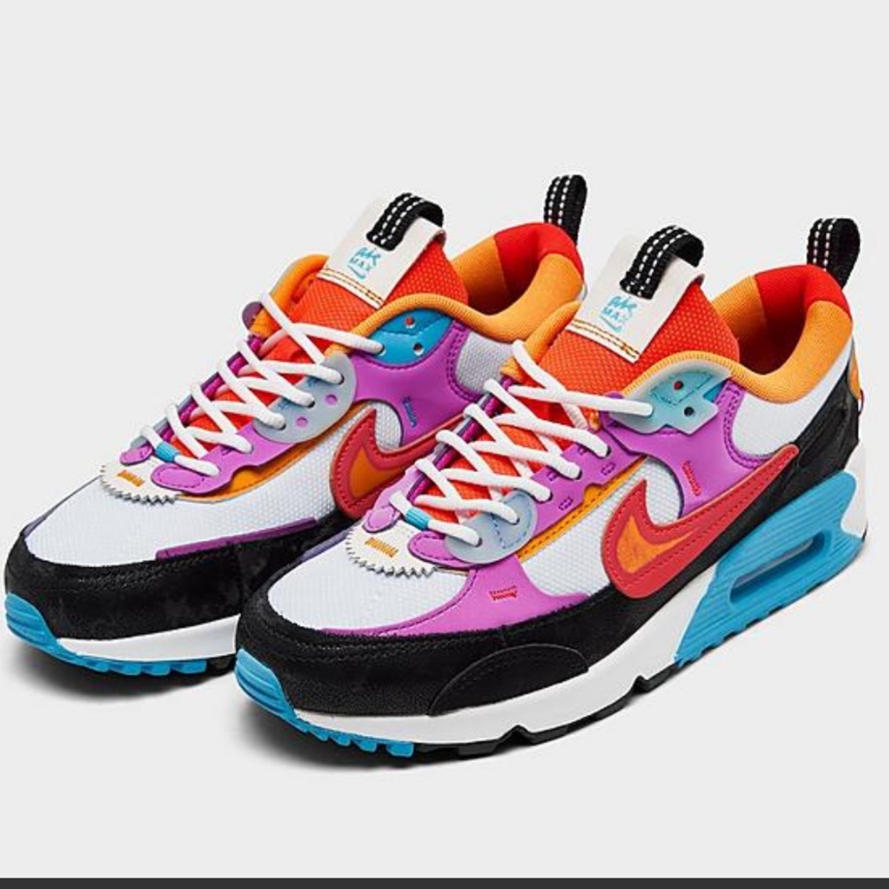 Nike Women’s Air Max 90 Futura Sz 8